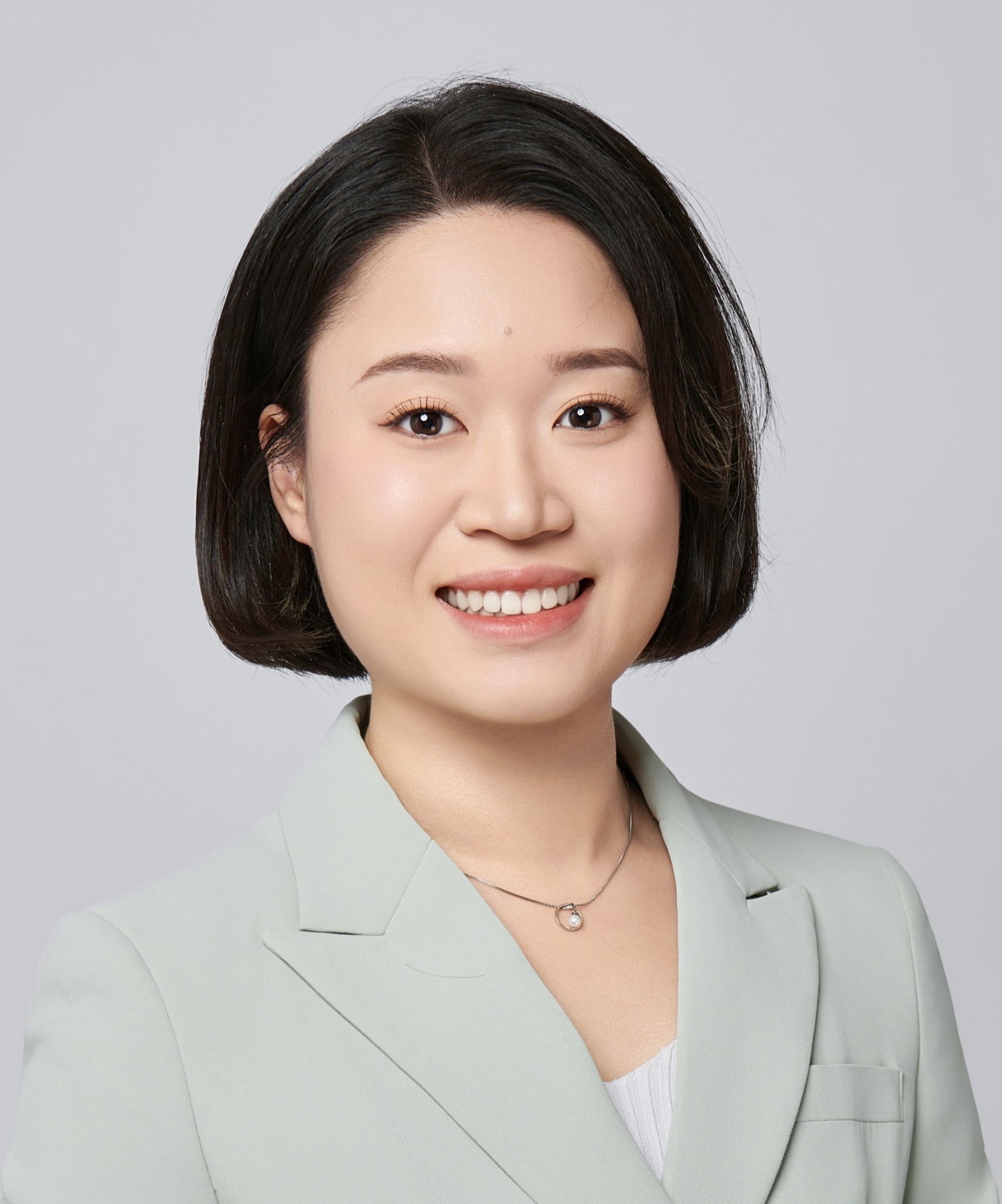 Portrait of Mingshi Chen